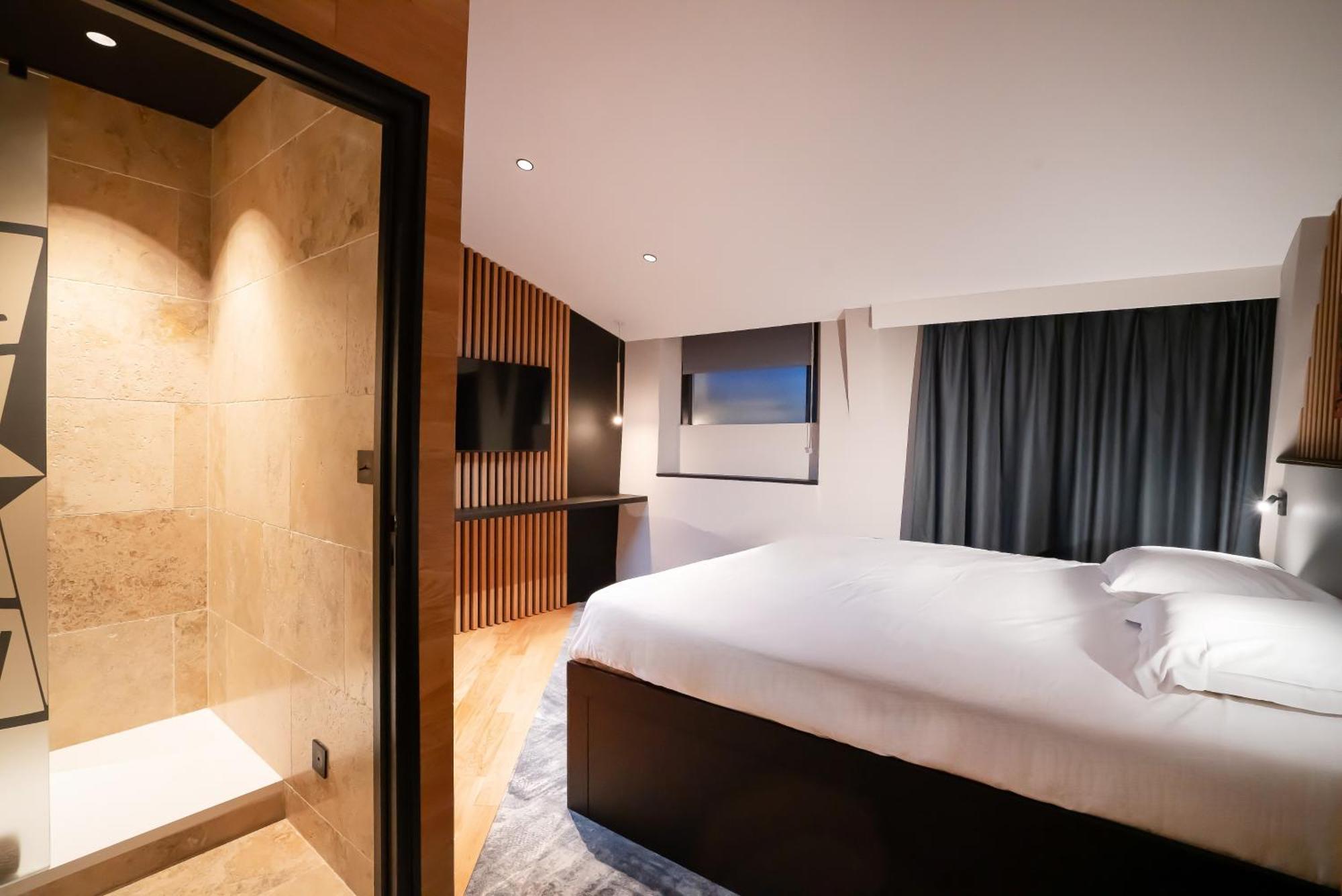 Hotel By Reboul - Boutique Hotel กาซีส์ ภายนอก รูปภาพ